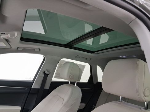 Used 2025 Audi Q3 2.0T Premium w/ Convenience Package image 14