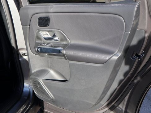 New 2026 Mercedes-Benz GLB 250 4MATIC image 16