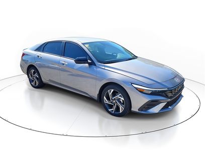 New 2025 Hyundai Elantra SEL
