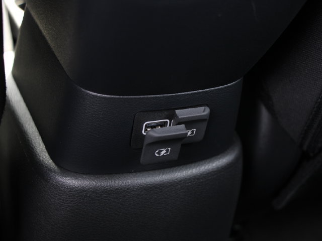 Certified 2025 Nissan Kicks Play S FWD image 26