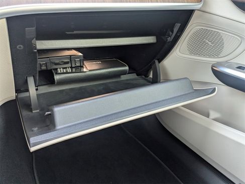 Used 2022 Mercedes-Benz C 300 Sedan image 26