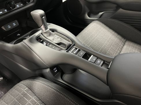 New 2026 Honda HR-V LX image 14