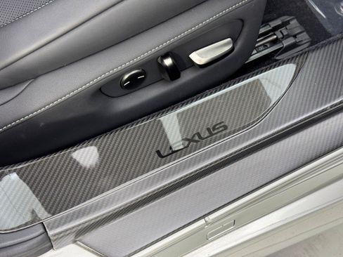 Used 2023 Lexus LC 500 Convertible image 19