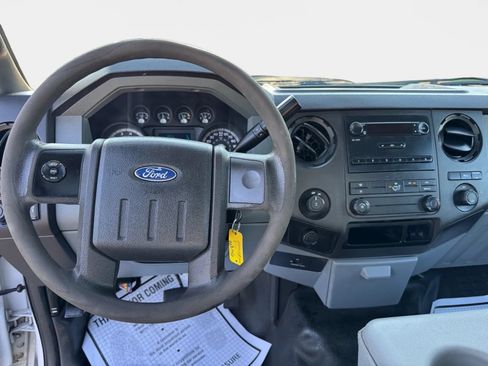 Used 2013 Ford F250 XL RWD image 11