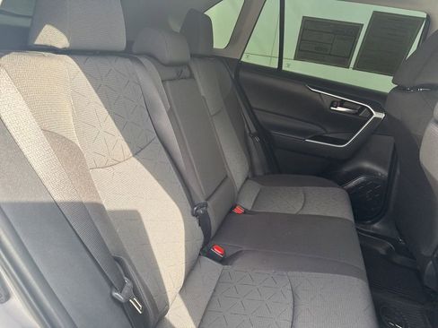Used 2024 Toyota RAV4 XLE w/ Convenience Package image 31
