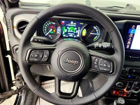 Used 2025 Jeep Wrangler Unlimited Sport S 4xe AWD/4WD image 13