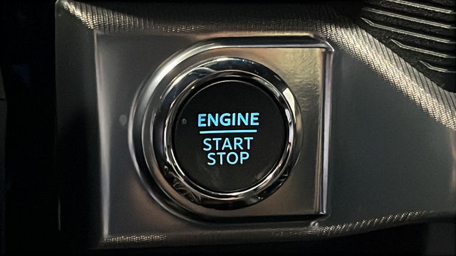 Used 2025 Ford F150 Lariat w/ Equipment Group 502A High AWD/4WD image 23