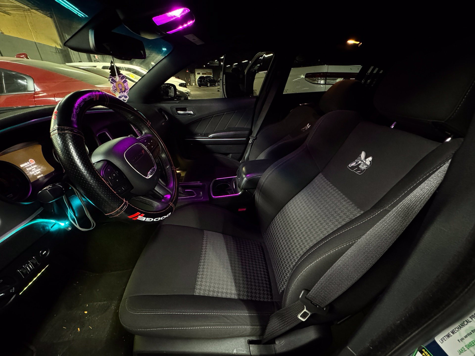 Used 2022 Dodge Charger Scat Pack w/ Harman/Kardon Audio Group RWD image 9