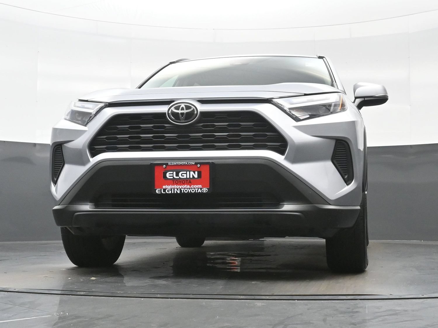 Used 2025 Toyota RAV4 XLE AWD/4WD image 27
