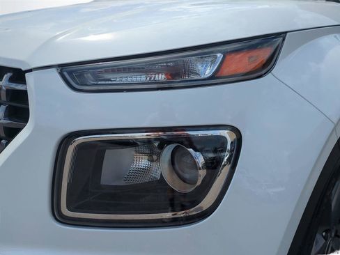New 2026 Hyundai Venue SEL FWD image 10