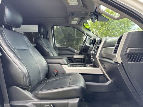 Used 2018 Ford F350 Lariat w/ Lariat Ultimate Package AWD/4WD image 21
