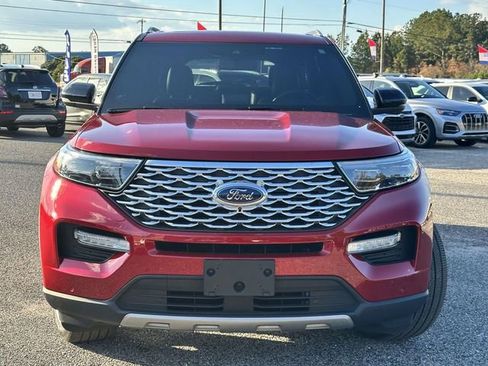 Used 2022 Ford Explorer Platinum w/ Equipment Group 601A image 2