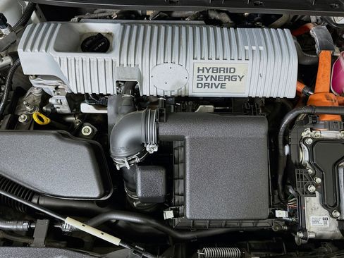 Used 2013 Toyota Prius V Two image 31