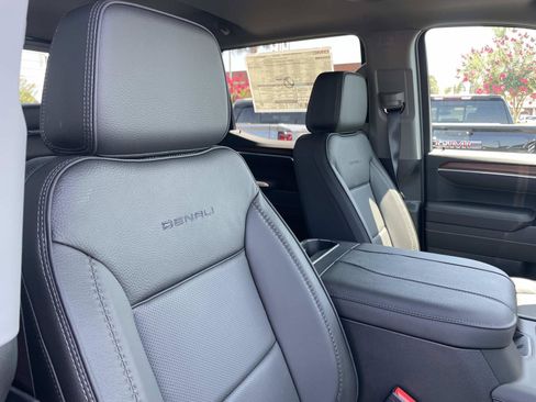 New 2026 GMC Sierra 1500 Denali w/ Technology Package AWD/4WD image 29