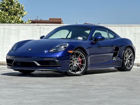 Used 2025 Porsche 718 Cayman GTS RWD image 1