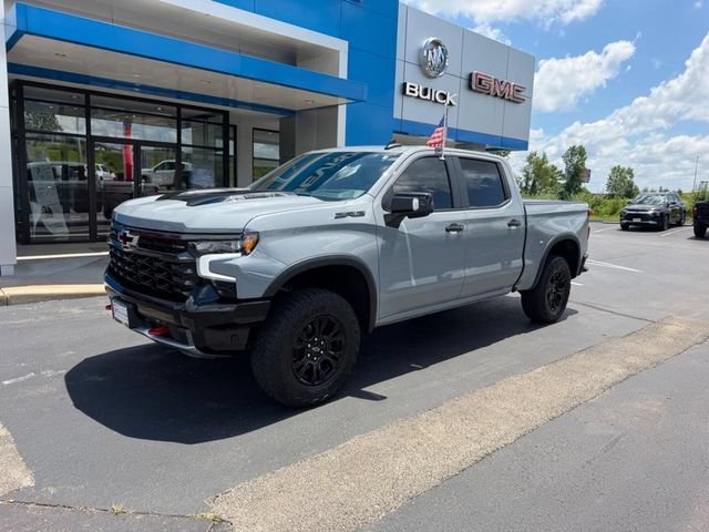 Used 2024 Chevrolet Silverado 1500 ZR2 w/ Technology Package AWD/4WD image 2