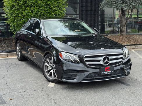 Used 2020 Mercedes-Benz E 450 4MATIC Sedan w/ Parking Assistance Package image 7