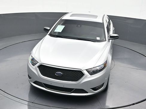 Used 2018 Ford Taurus SHO w/ Driver Assist Package image 21