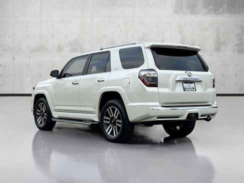 Used 2017 Toyota 4Runner Limited image 5