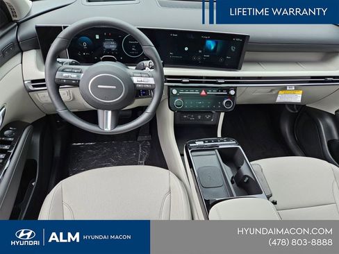 New 2025 Hyundai Tucson Limited FWD image 10