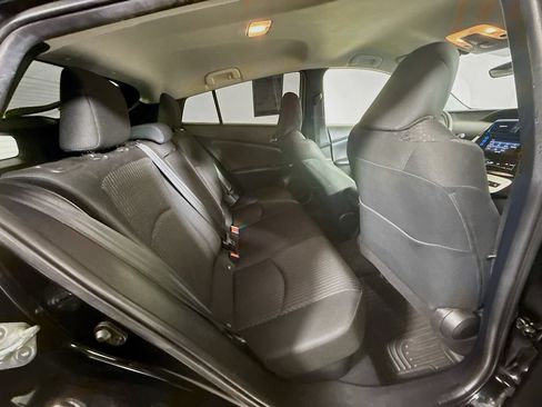 Certified 2018 Toyota Prius Two w/ Prius Two Safety Plus Package FWD image 25