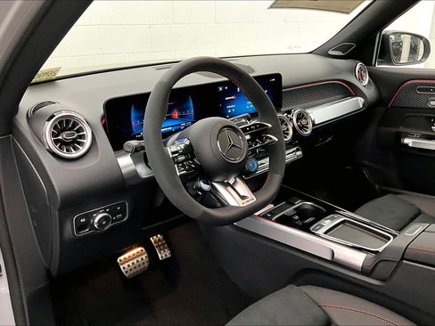 New 2026 Mercedes-Benz GLB 35 AMG 4MATIC image 6