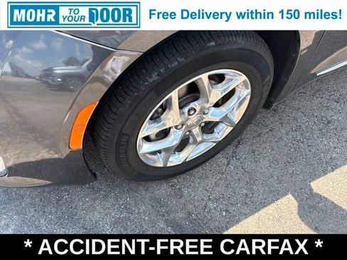 Used 2019 Chrysler Pacifica Limited FWD image 11