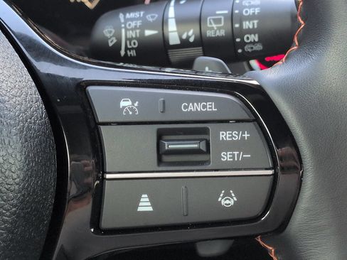 Used 2025 Honda Pilot Sport image 26