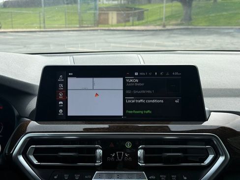 Used 2023 BMW X3 xDrive30i w/ Convenience Package AWD/4WD image 13