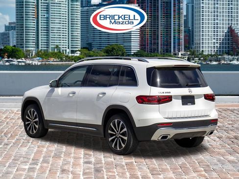 Used 2020 Mercedes-Benz GLB 250 image 4