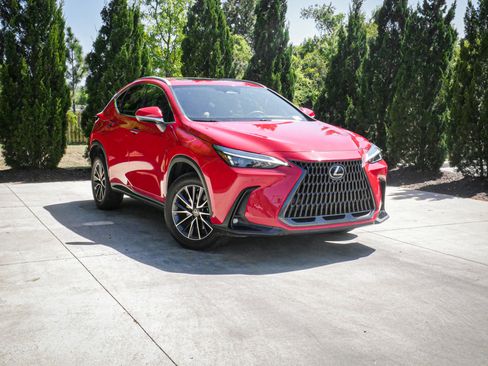 Used 2023 Lexus NX 350 AWD image 2