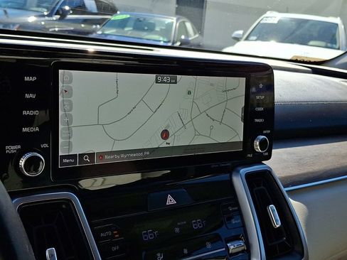 Used 2023 Kia Sorento S w/ Panoramic Sunroof Package AWD/4WD image 19