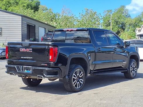 Used 2022 GMC Sierra 1500 AT4 w/ AT4 Premium Package image 7