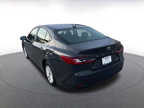 Used 2025 Toyota Camry LE image 11