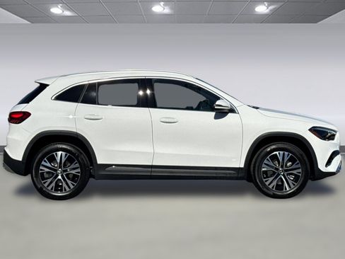 Used 2026 Mercedes-Benz GLA 250 image 7