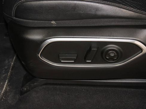 Used 2024 Jeep Wagoneer Series II image 17