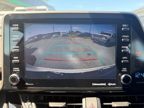 Used 2019 Toyota C-HR Limited FWD image 19