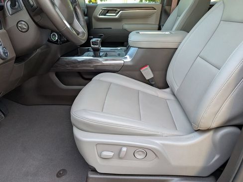 Certified 2022 Chevrolet Silverado 1500 LTZ w/ Technology Package RWD image 16