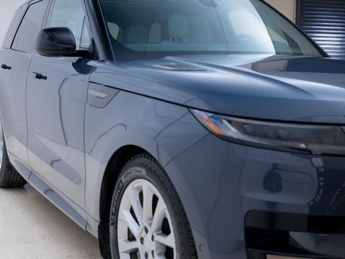 Used 2024 Land Rover Range Rover Sport Dynamic SE image 4