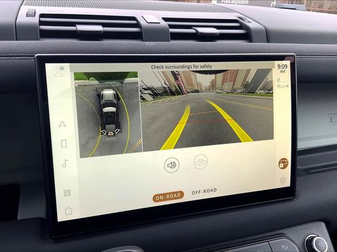 Used 2022 Land Rover Defender 110 S image 26