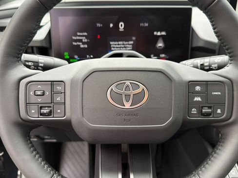 New 2026 Toyota RAV4 XSE AWD/4WD image 27