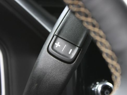Used 2024 GMC Sierra 2500 AT4 w/ AT4 Preferred Package AWD/4WD image 69