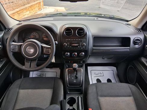 Used 2017 Jeep Patriot Sport w/ Power Value Group FWD image 14