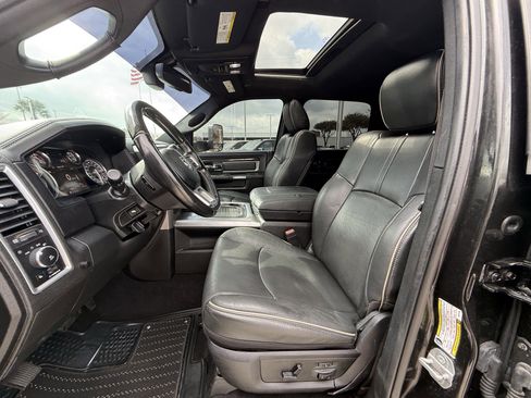 Used 2018 RAM 3500 Laramie Longhorn image 27