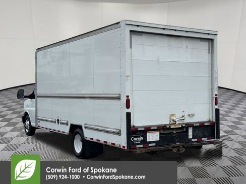 Used 2017 GMC Savana 3500 Extended image 11