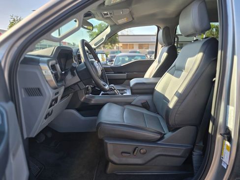 Used 2025 Ford F150 Lariat w/ Equipment Group 501A Mid image 11