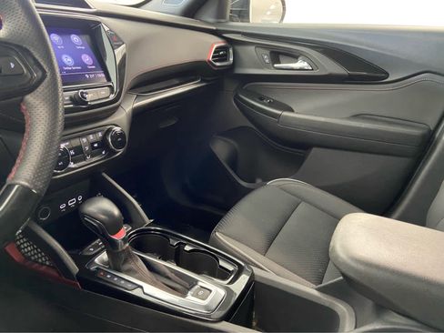 Used 2022 Chevrolet TrailBlazer RS w/ Convenience Package image 37