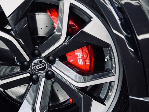 Used 2020 Audi RS Q8 w/ Carbon Optic Package AWD/4WD image 8