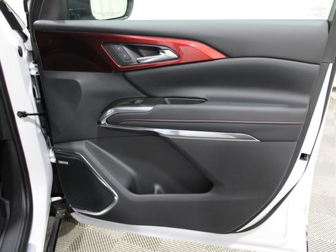 Used 2024 Chevrolet Traverse RS w/ LPO, Floor Liner Package image 27