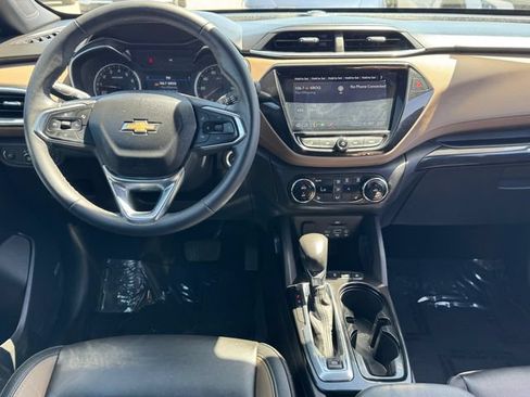 Certified 2021 Chevrolet TrailBlazer ACTIV w/ Technology Package FWD image 14